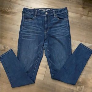 AMERICAN EAGLE: Women’s Super High Rise Jeans